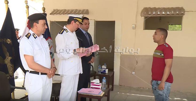 لحظة سعادة الافراج بالعفو الرئاسى بمناسبة عيد تحرير سيناء