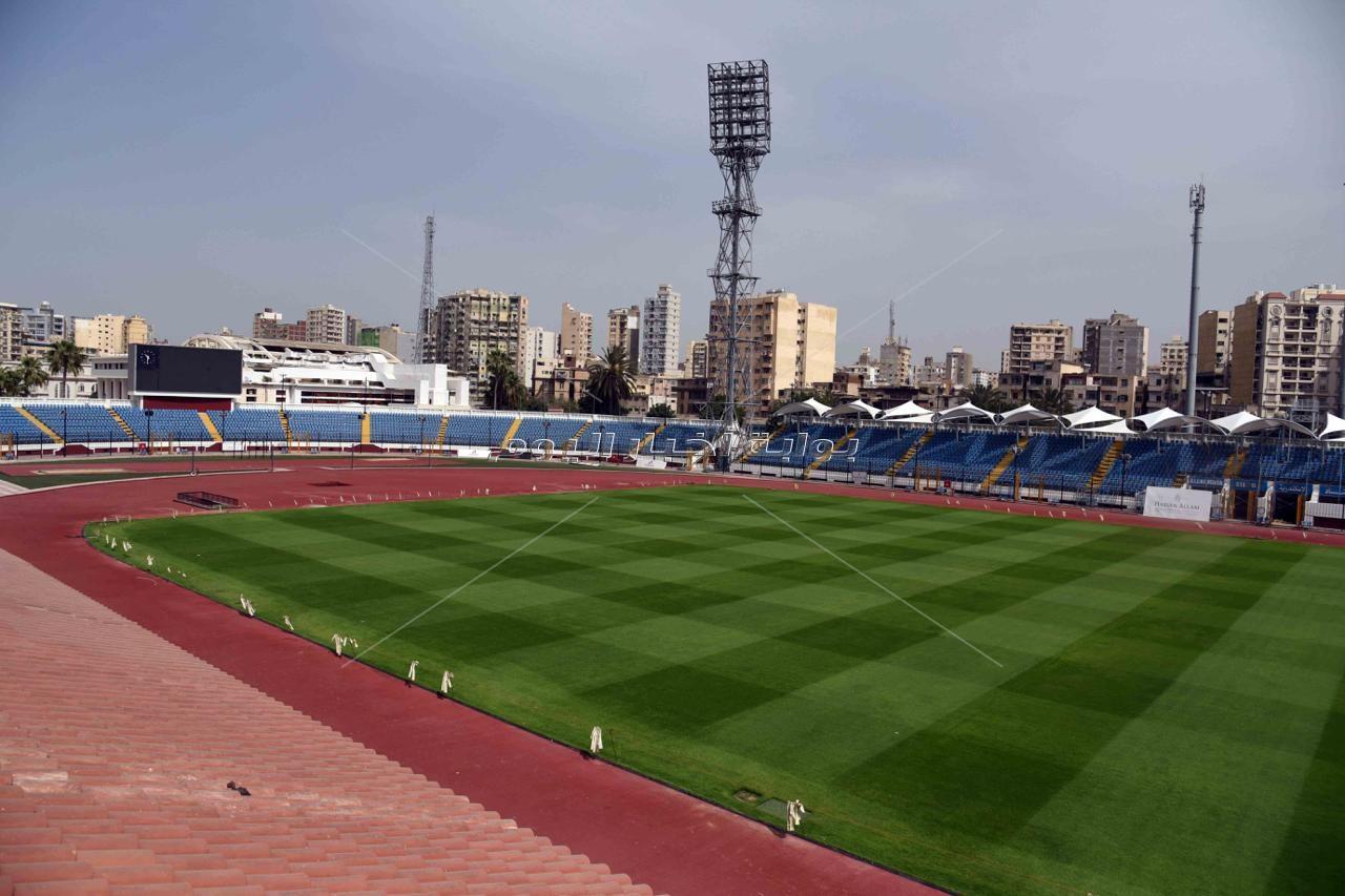 10 صور ترصد تحول استاد الإسكندرية لتحفة فنية 