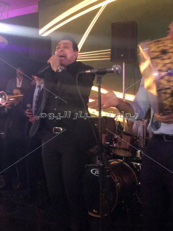 حكيم وشيبة والليثي وصافينار يُشعلون زفاف «جهاد ويسرا»