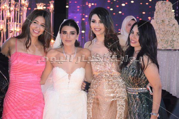 حكيم وشيبة والليثي وصافينار يُشعلون زفاف «جهاد ويسرا»