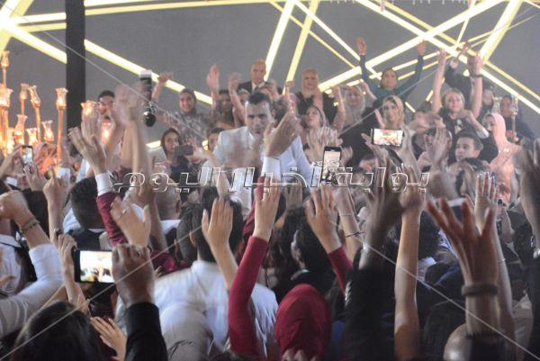 حكيم وشيبة والليثي وصافينار يُشعلون زفاف «جهاد ويسرا»