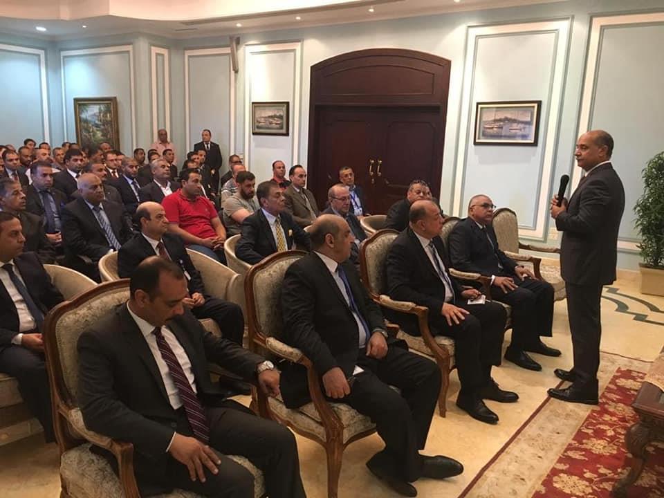 وزير الطيران المدني يتفقد المنظومة وأنظمة كاميرات المراقبة بمطار شرم الشيخ 