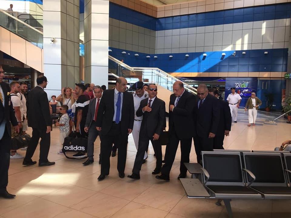 وزير الطيران المدني يتفقد المنظومة وأنظمة كاميرات المراقبة بمطار شرم الشيخ 