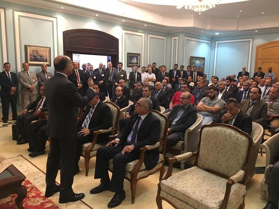 وزير الطيران المدني يتفقد المنظومة وأنظمة كاميرات المراقبة بمطار شرم الشيخ 