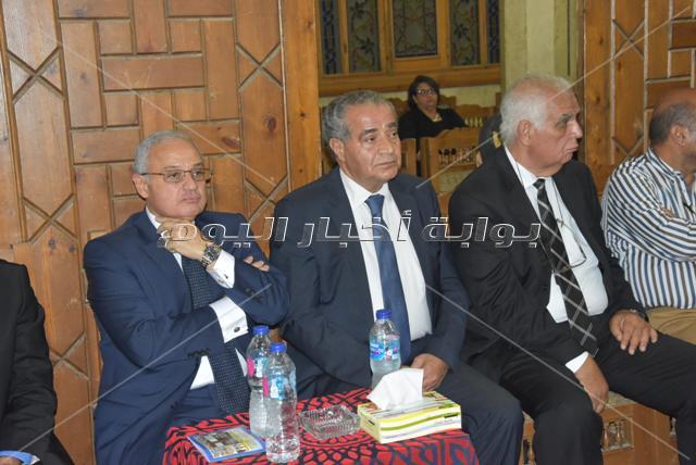 كبار رجال الدولة يشاركون عزاء المستشار محمد مختار عبد اللطيف زعزوع 