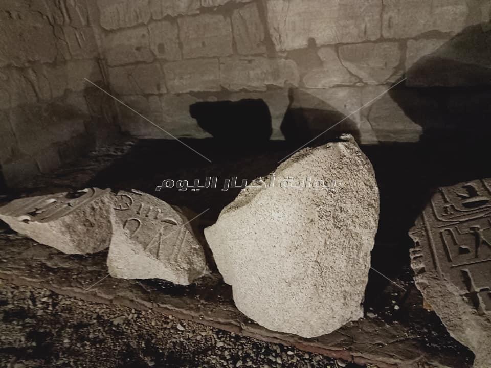 تمثالي اوزيريين للملك رمسيس الثاتي قبل الترميم