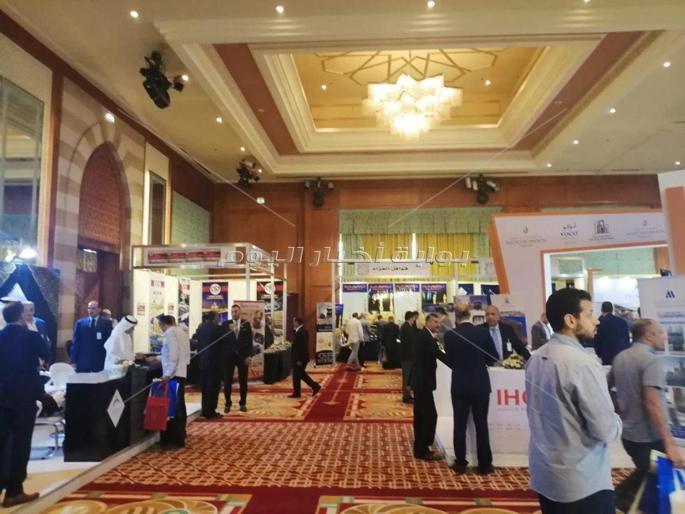 سفير السعودي بالقاهرة يتفقد ملتقى العمرة الدولي