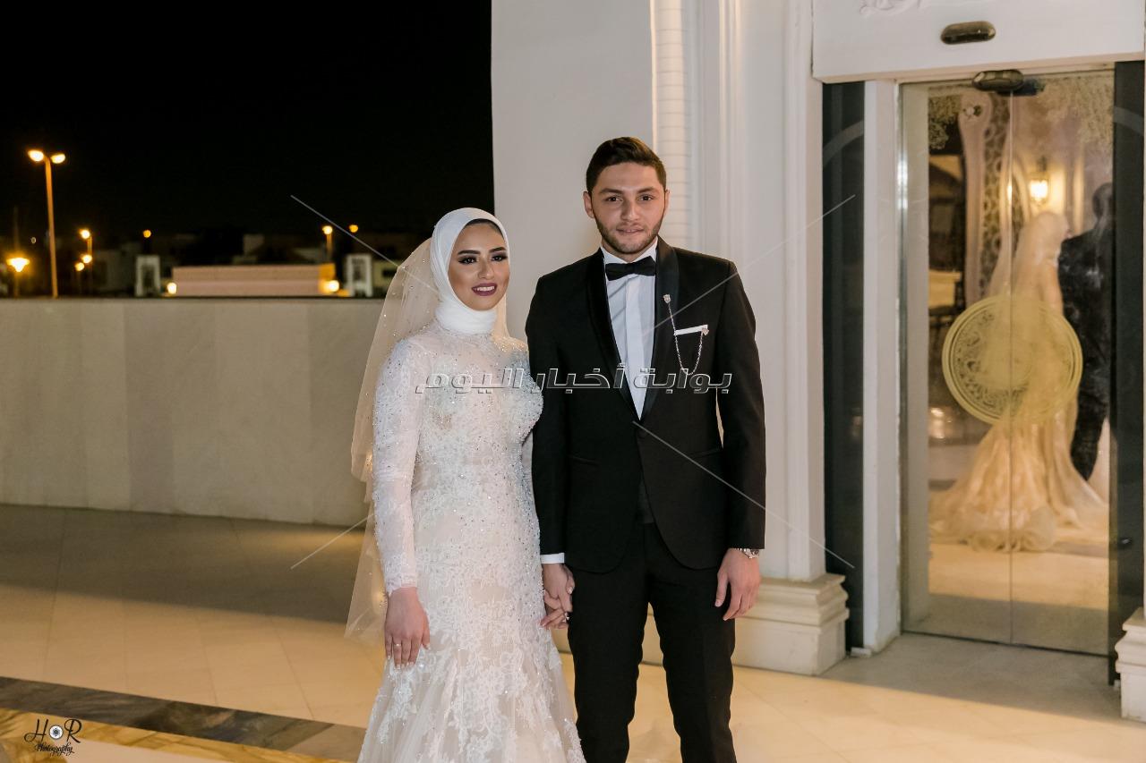 الخطيب ونجوم الأهلي يحتفلون بزفاف كريم نيدفيد