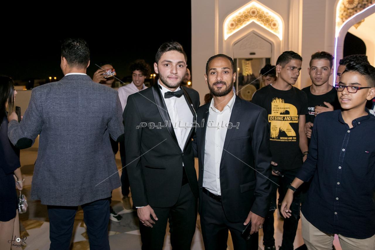 الخطيب ونجوم الأهلي يحتفلون بزفاف كريم نيدفيد