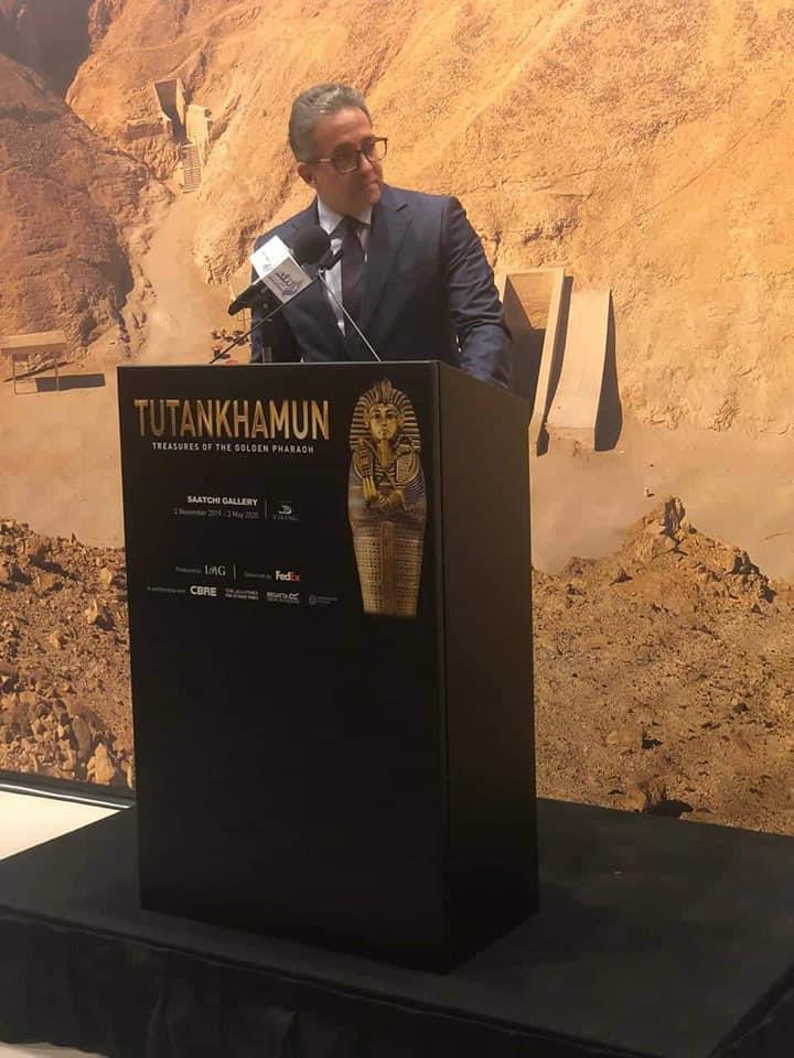 بالصور.. وزير الآثار يفتتح معرض كنوز "توت عنخ آمون... كنوز الفرعون الذهبي" في محطته الثالثة بلندن
