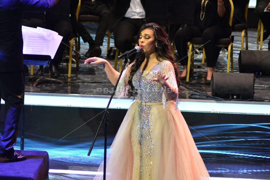 إطلالة ساحرة لمروة ناجي بحفل مهرجان الموسيقى العربية