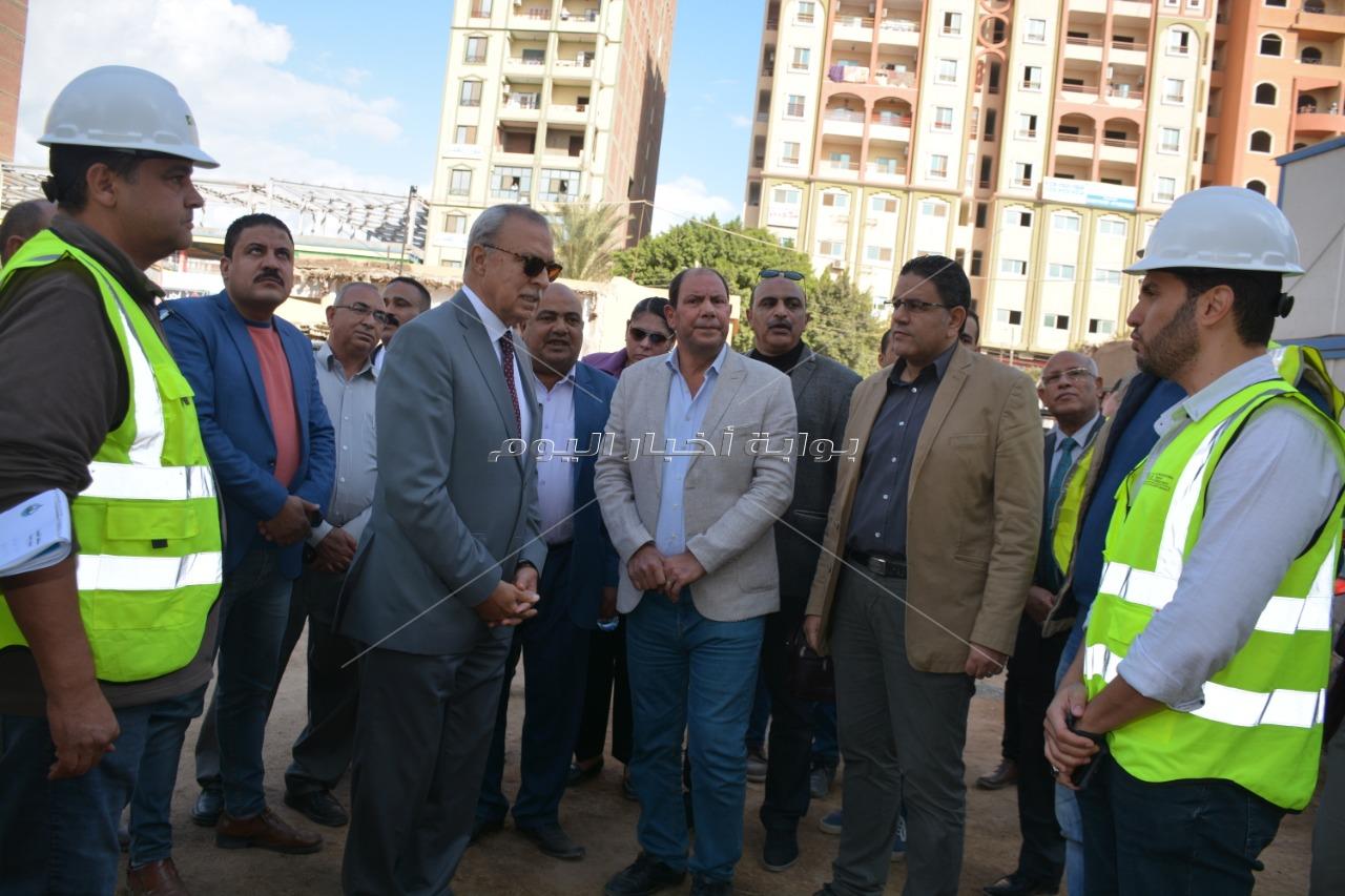 محافظ القليوبية يجري جولة لمدينة القناطر لتفقد عدد من المشروعات الخدمية بها
