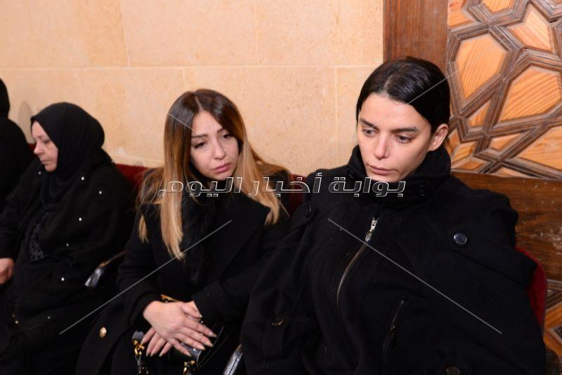 محمد محي وممدوح موسى في عزاء والدة هبة السيسي