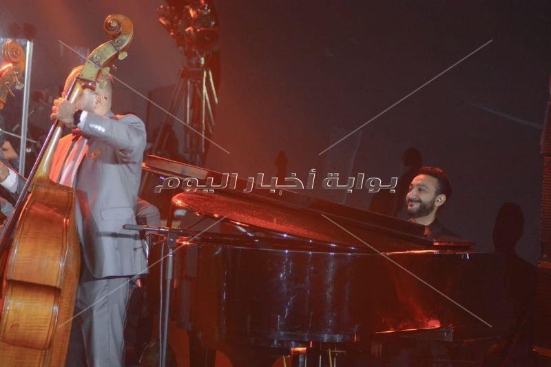 حفل ماجد المهندس وآمال ماهر وتامر عاشور في "عيد الحب"