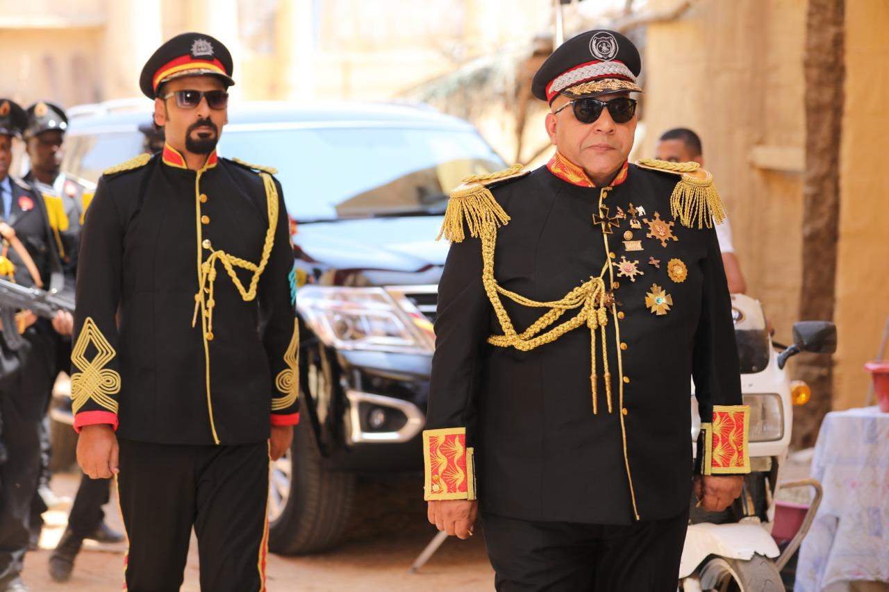 مسلسل اثنين في الصندوق