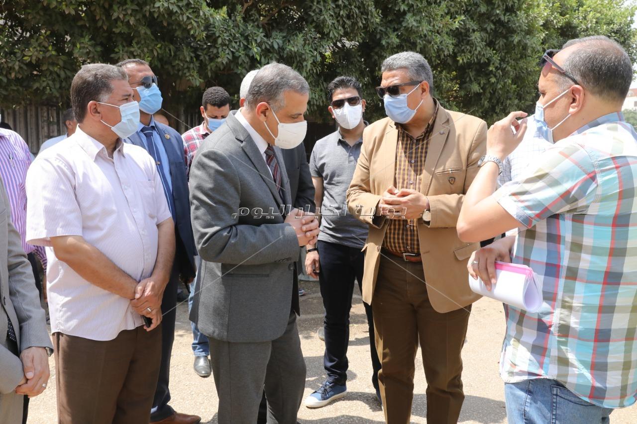 محافظ سوهاج يتفقد عدد من مشروعات الطرق والكبارى بمراكز البلينا وجرجا وأخميم 