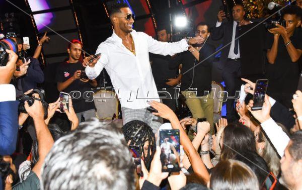 الهضبة ودينا الشربيني وراغب ومحمد رمضان في زفاف «باسل سماقية»