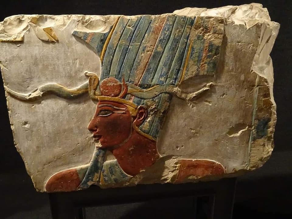 12 صورة لمقتنيات متحف الأقصر من تماثيل الملوك الفرعونية