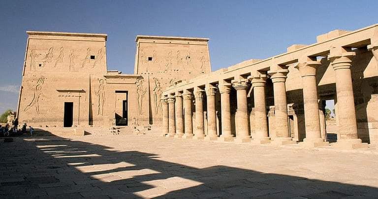 تعرف علي تاريخ معبد «فيلة » وعن آخر تطوراته