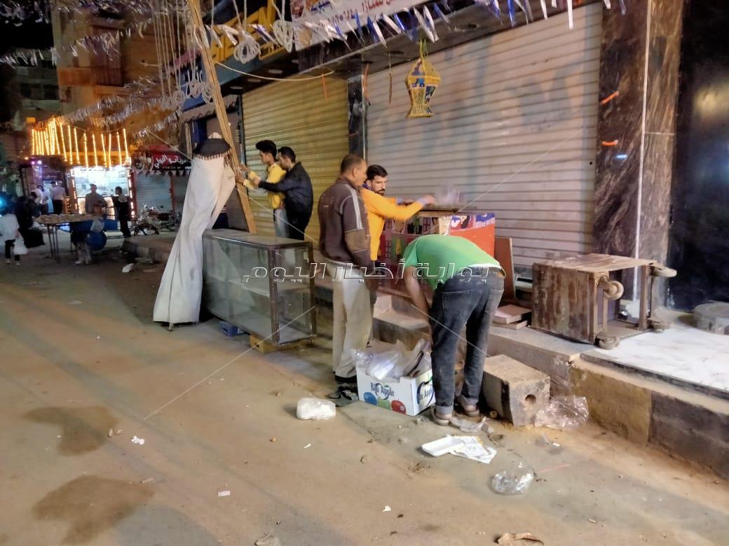 غلق وتشميع المقاهي والكافتريات المخالفة في الحوامدية بالجيزة