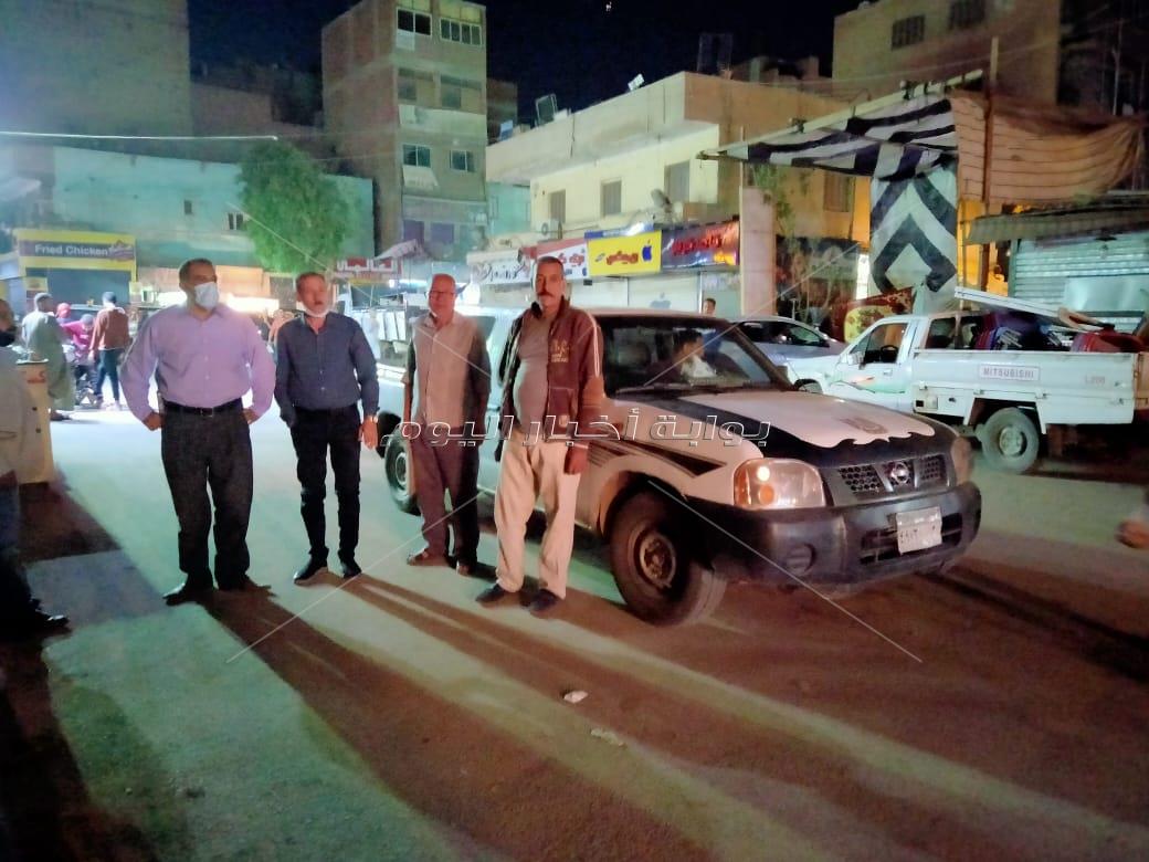 غلق وتشميع المقاهي والكافتريات المخالفة في الحوامدية بالجيزة