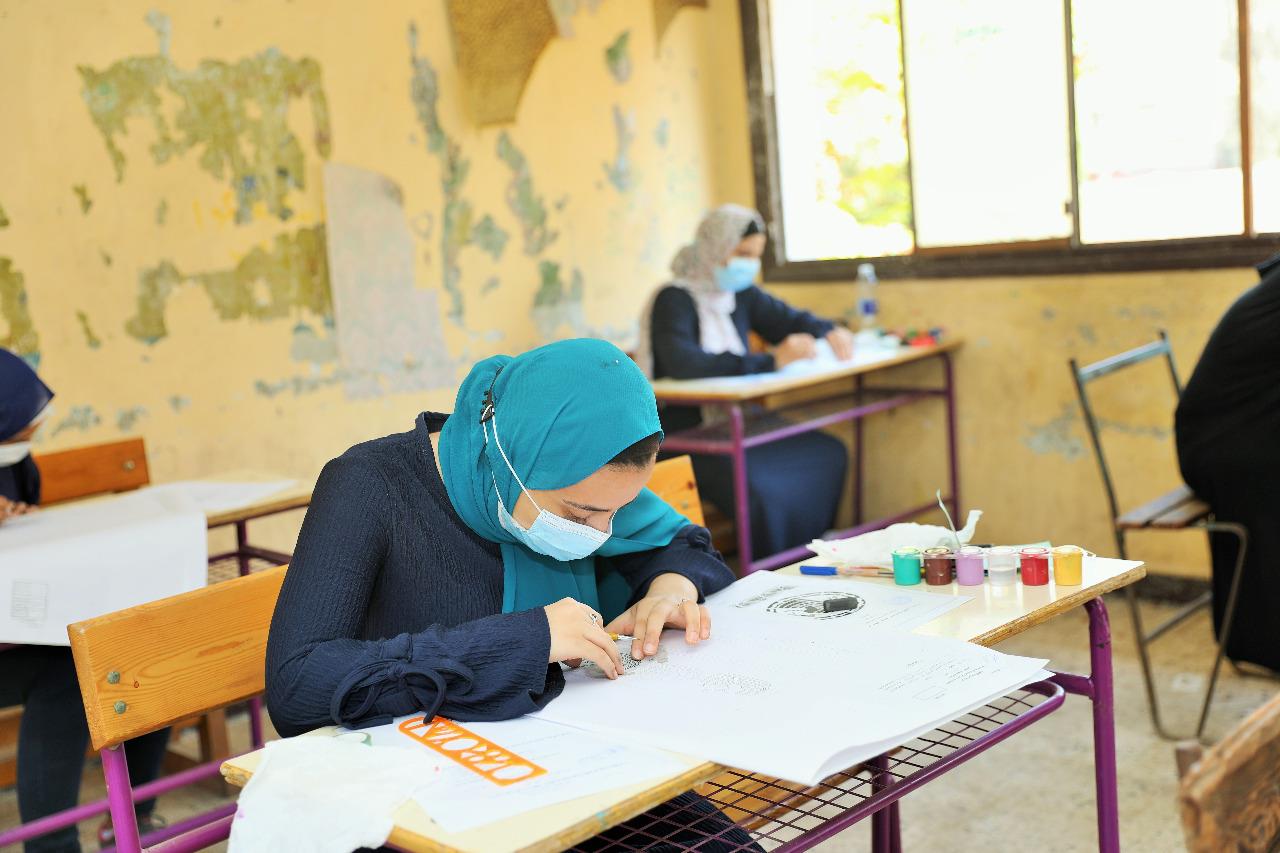طلاب الدبلومات الفنية
