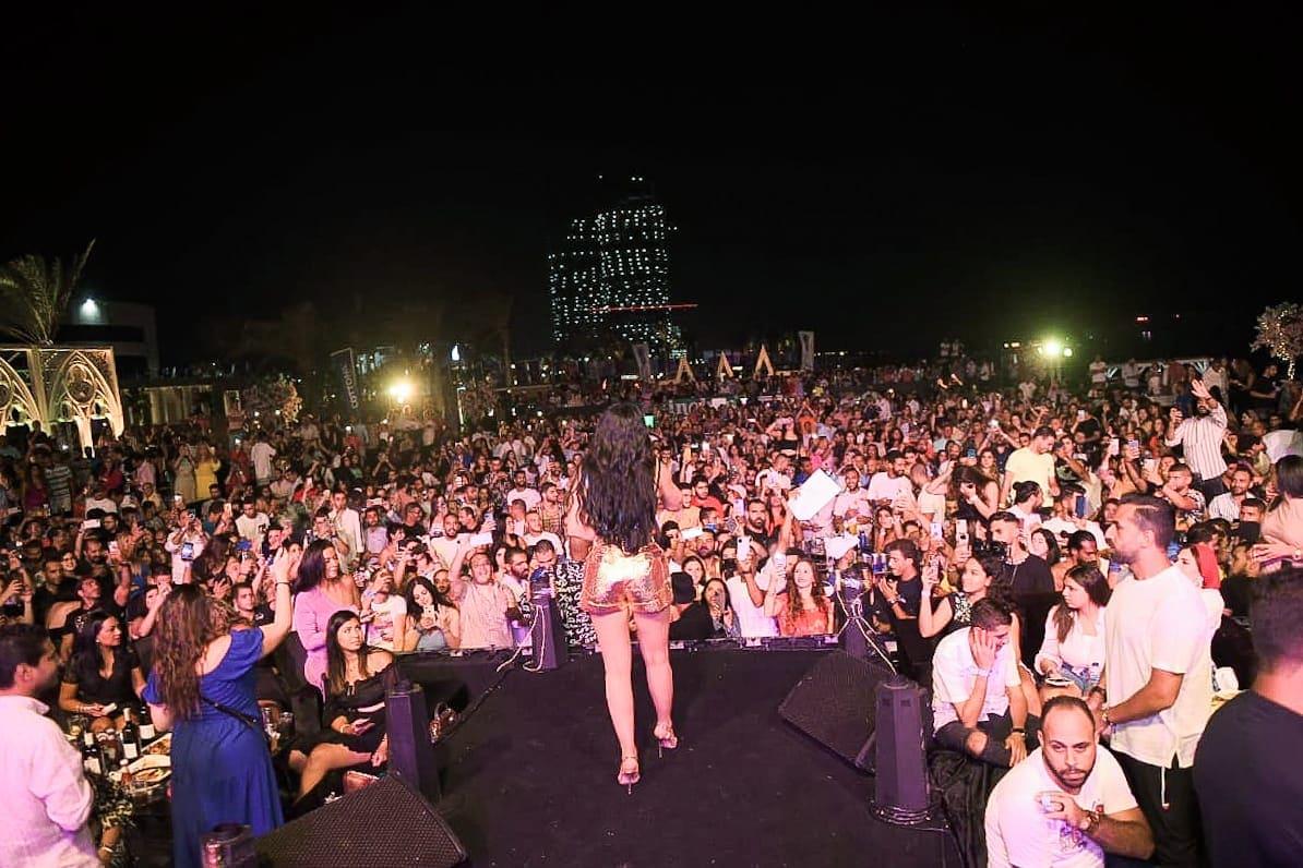 بالصور .. تفاصيل ومشاهد حفل هيفاء وهبي "الأكثر جرأة" في العلمين الجديدة 