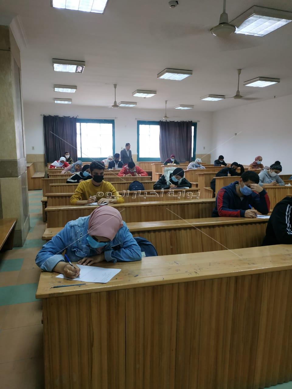  آثار عين شمس تبدأ إختبارات منتصف الفصل الدراسي
