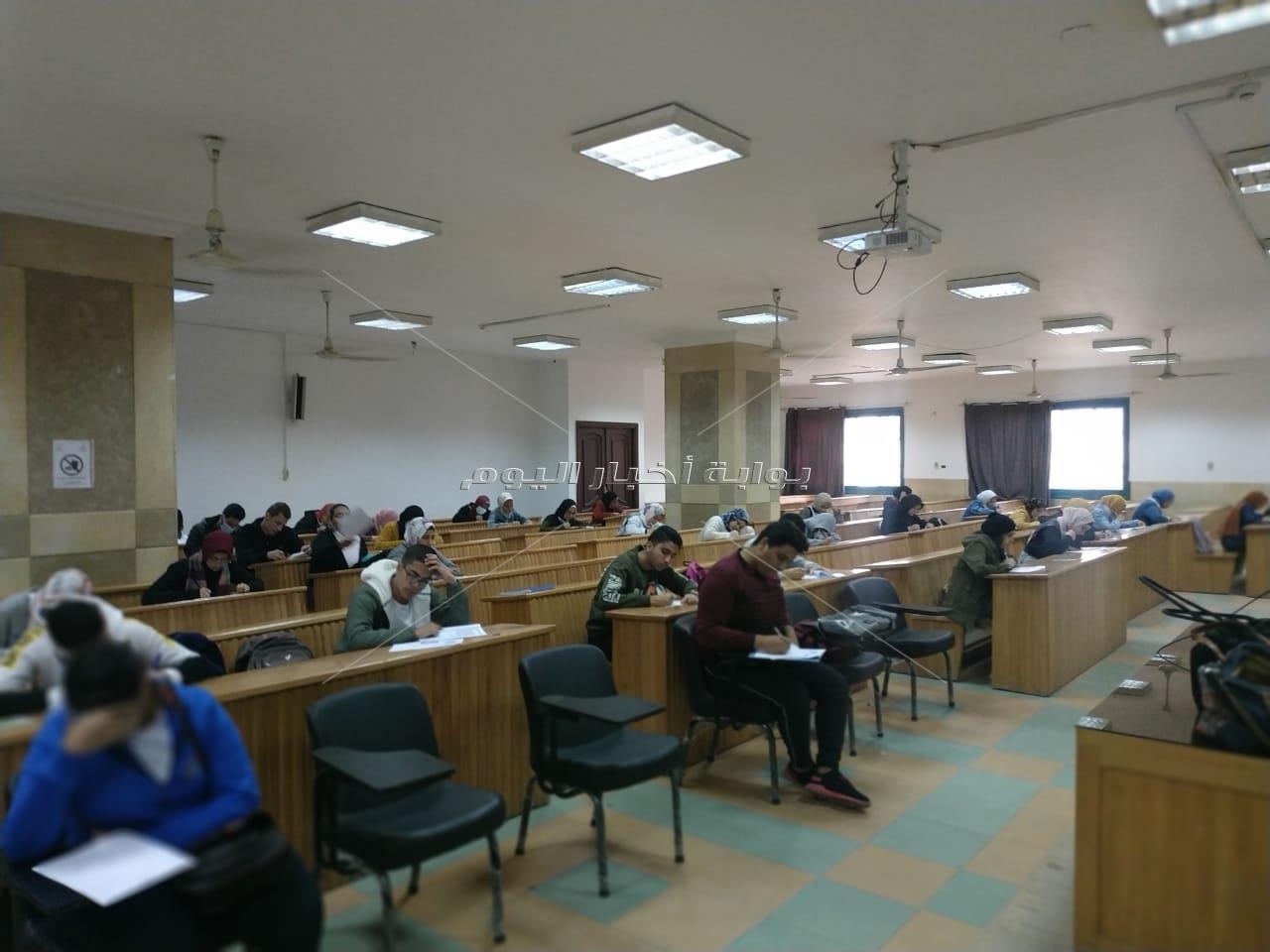  آثار عين شمس تبدأ إختبارات منتصف الفصل الدراسي