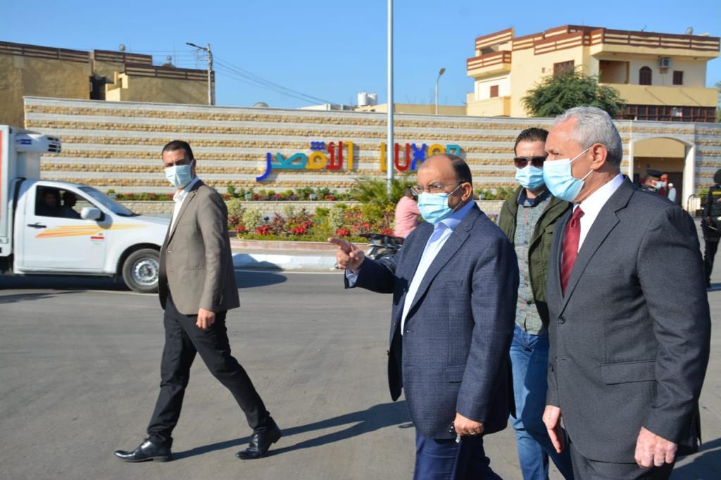 وزير التنمية المحلية يتابع  الاستعدادات النهائية لأعمال مشروع تطوير محيط طريق الكباش بالأقصر