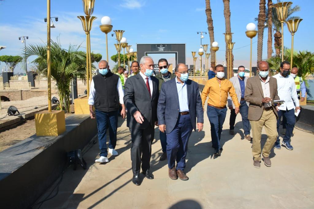 وزير التنمية المحلية يتابع  الاستعدادات النهائية لأعمال مشروع تطوير محيط طريق الكباش بالأقصر