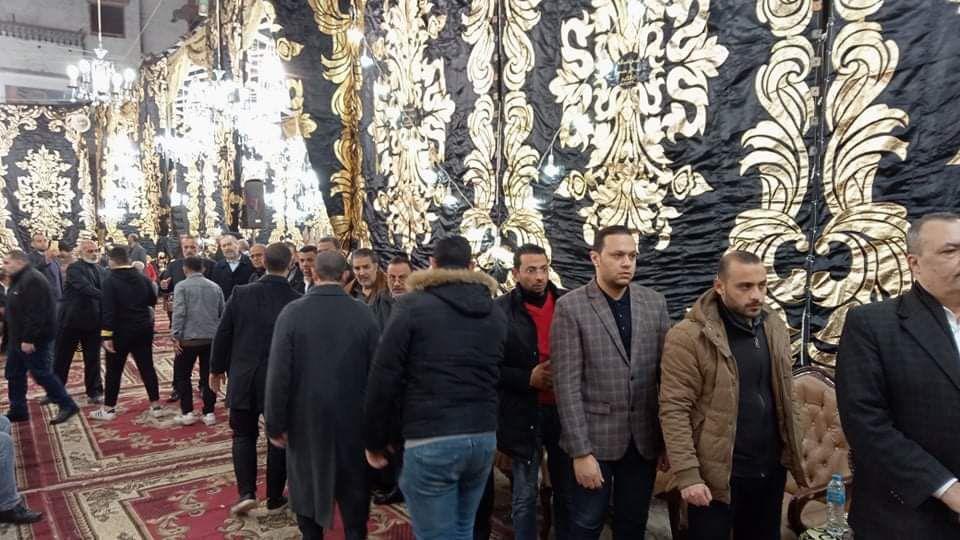 أعداد غفيرة من المواطنين في عزاء وائل الإبراشي