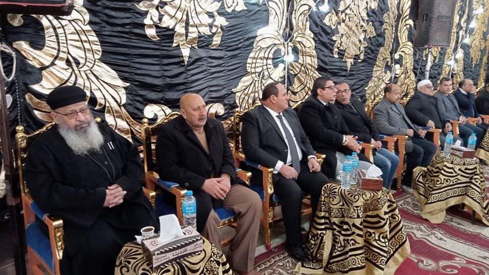 أعداد غفيرة من المواطنين في عزاء وائل الإبراشي
