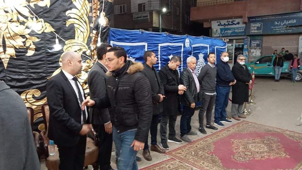 أعداد غفيرة من المواطنين في عزاء وائل الإبراشي