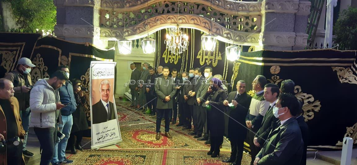 بدء عزاء الإعلامي وائل الإبراشي 