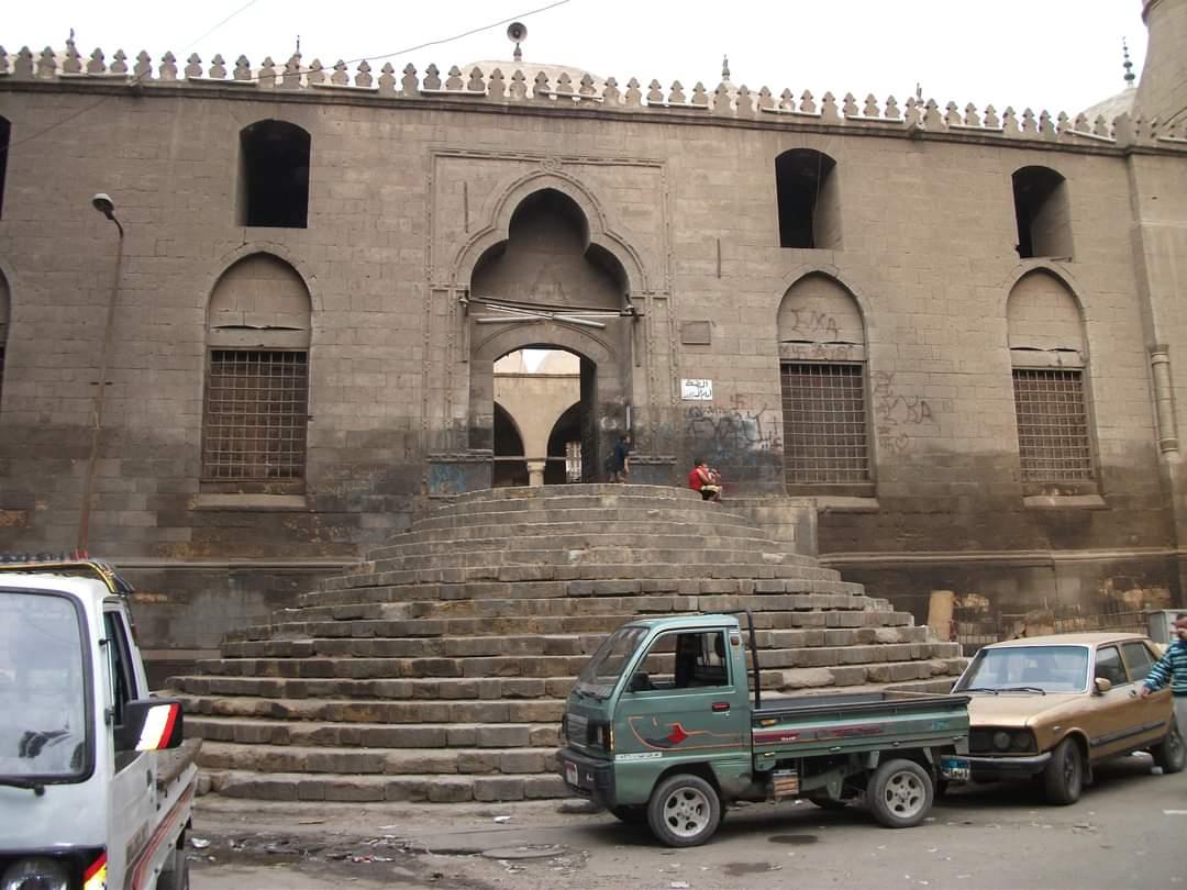 مسجد الملكة صفية الأثرى بشارع محمد على.. طراز عثمانى على الأرض المصرية
