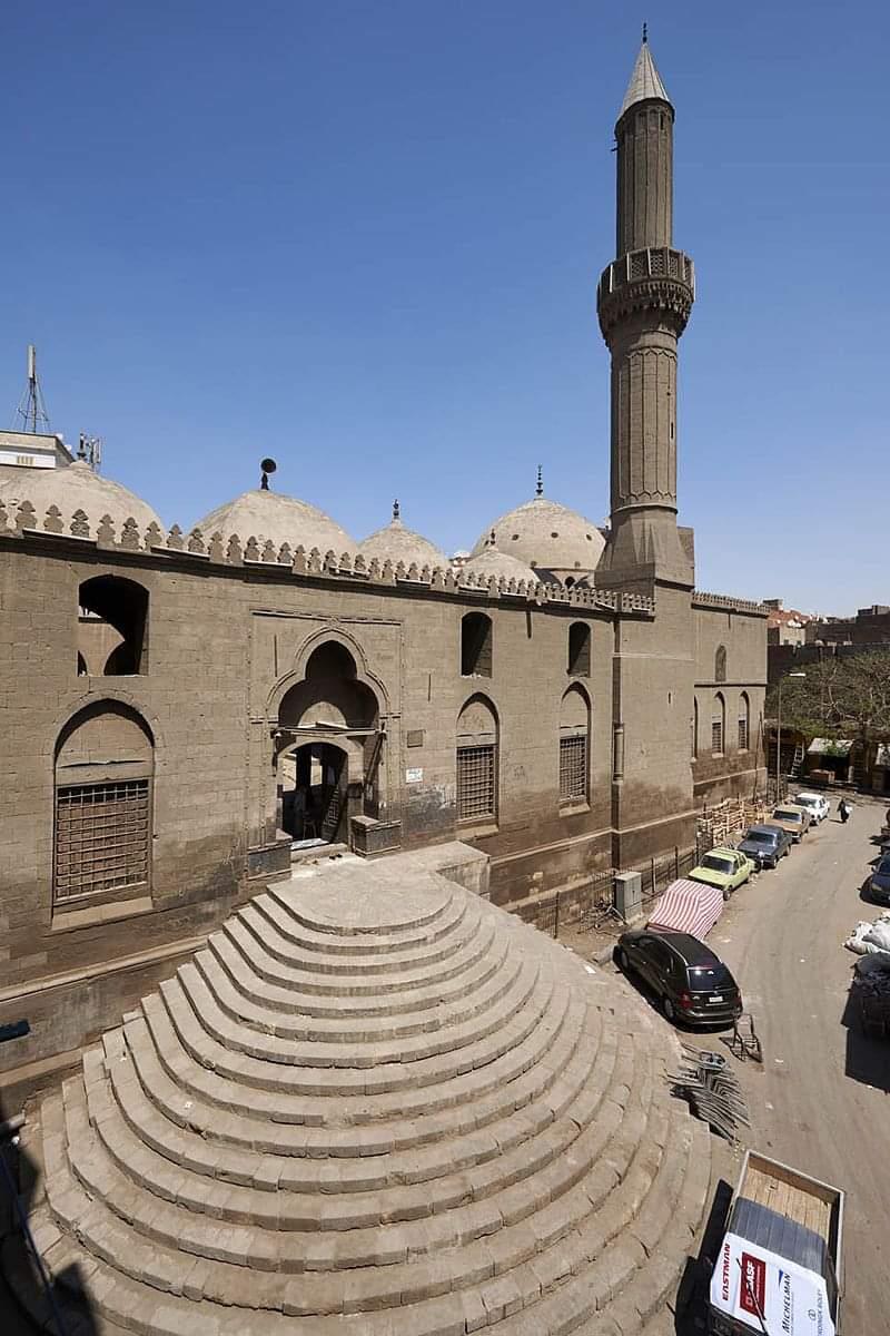 مسجد الملكة صفية الأثرى بشارع محمد على.. طراز عثمانى على الأرض المصرية