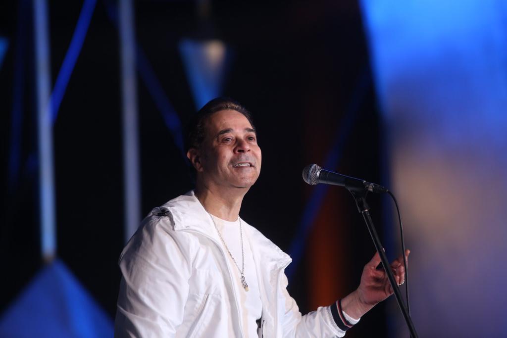 مدحت صالح يضى سماء مسرح النافورةمدحت صالح يضى سماء مسرح النافورة