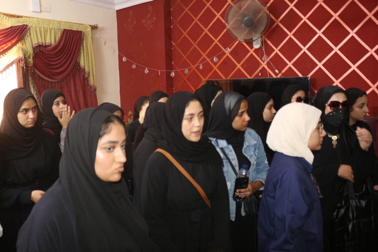  أساتذة وطلاب قسم اللغات الشرقية بكلية الآداب جامعة المنصورة