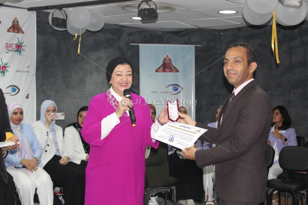 بنات عين شمس