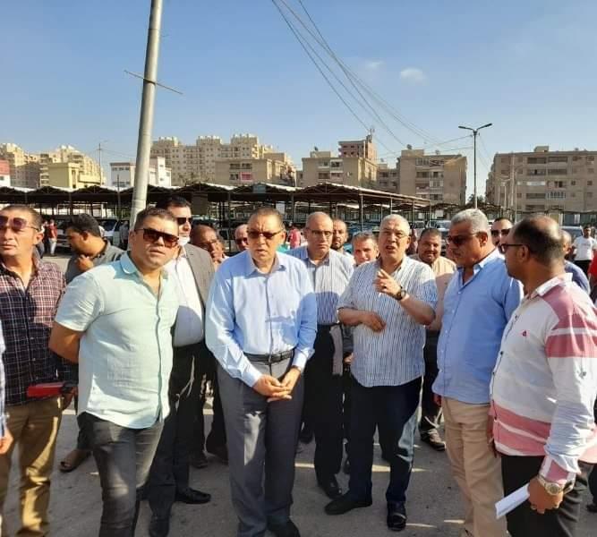  محافظ الشرقية يُفاجئ الموقف العمومي بمنطقة الأحرار بمدينة الزقازيق
