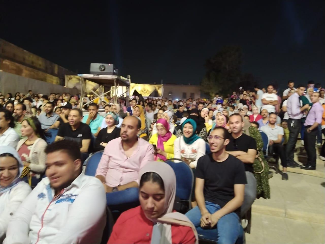 على انغام  يا بلادنا يا حلو ه
