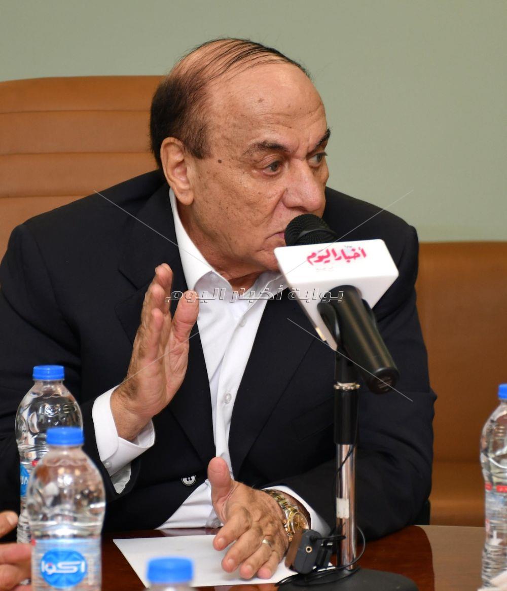 ندوة اللواء سمير فرج