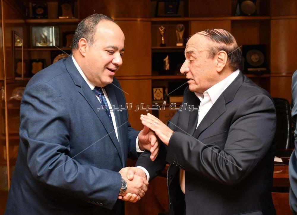 ندوة اللواء سمير فرج