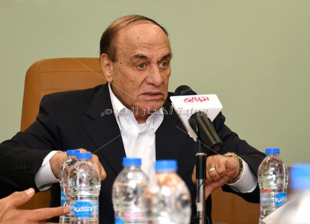 ندوة اللواء سمير فرج