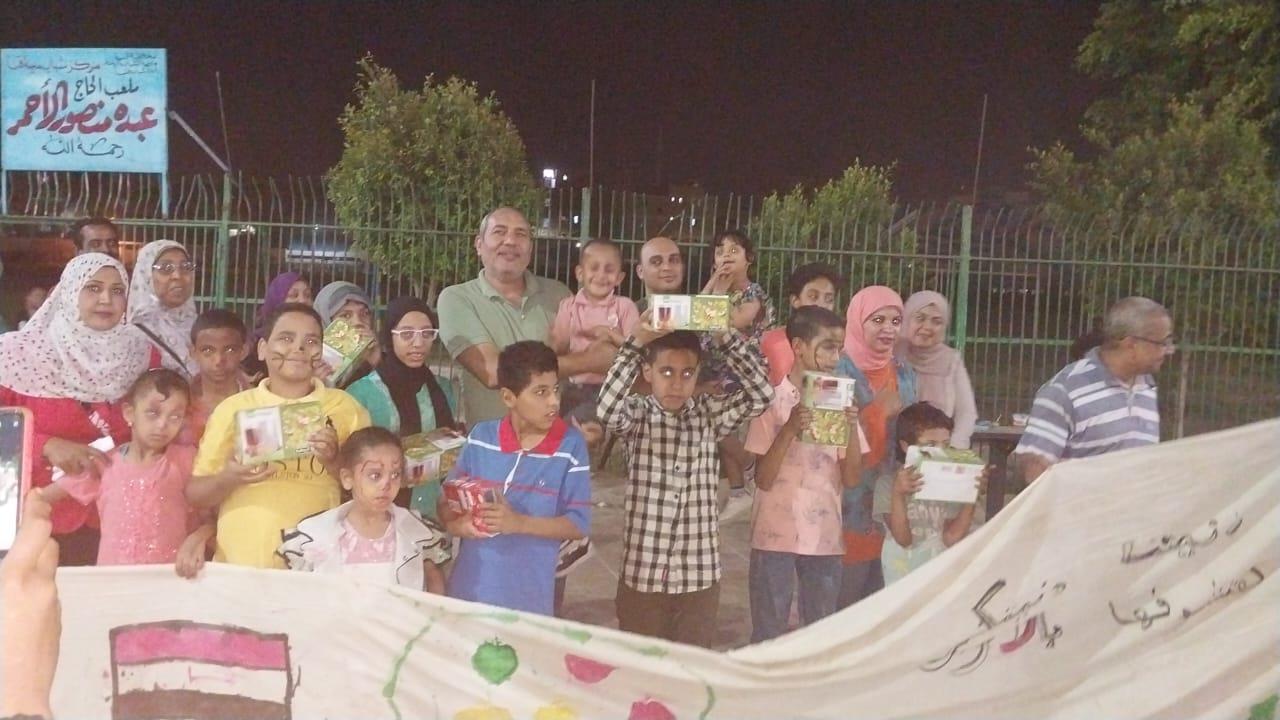 استاد قنا الرياضي يقيم مهرجان رسم .. لذوي القدرات الخاصة