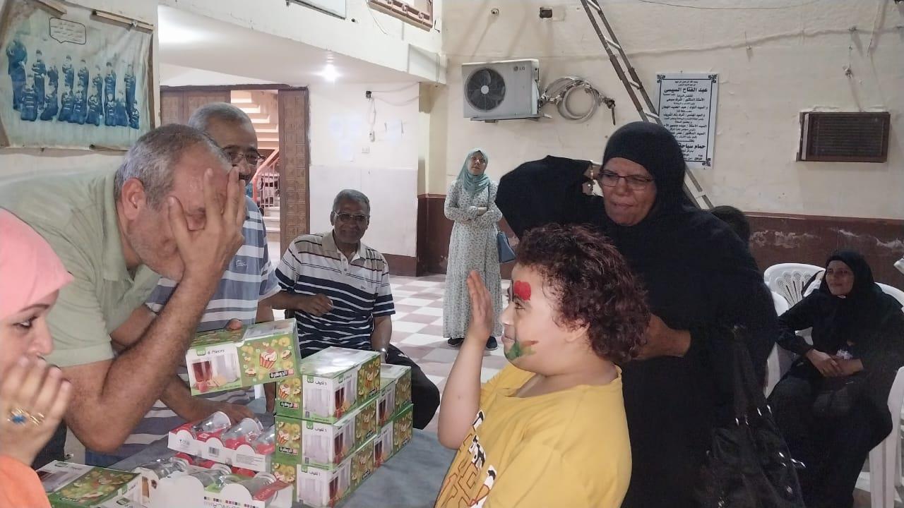 استاد قنا الرياضي يقيم مهرجان رسم .. لذوي القدرات الخاصة