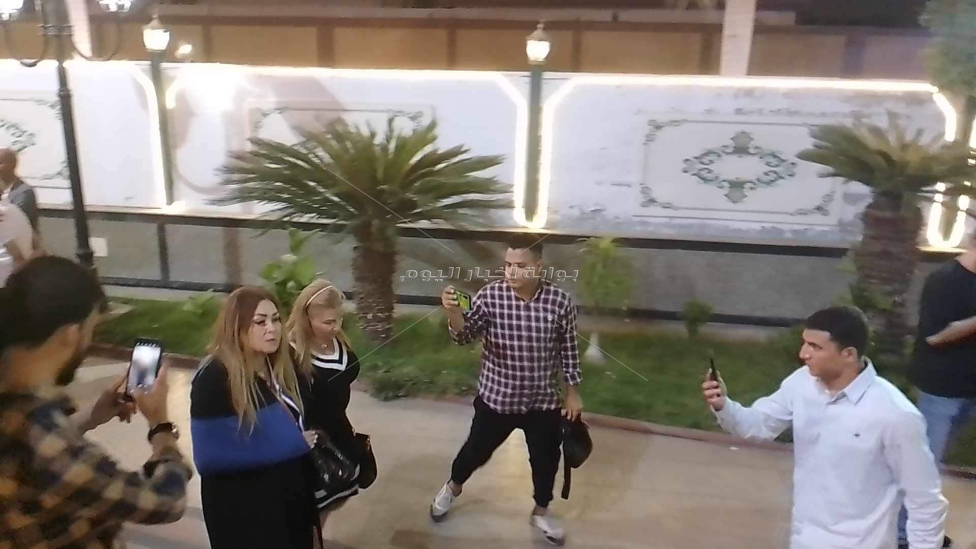 عزاء والدة تامر أمين	