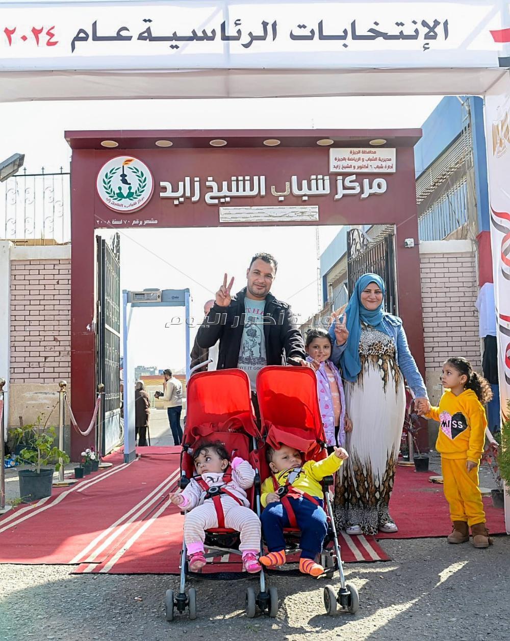 من كل شكل ولون.. إقبال كبير من الناخبين للإدلاء بأصواتهم في العرس الديمقراطي 