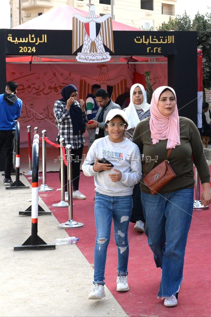 الحاضر والمستقبل.. العائلة المصرية تحرص على المشاركة بالانتخابات الرئاسية